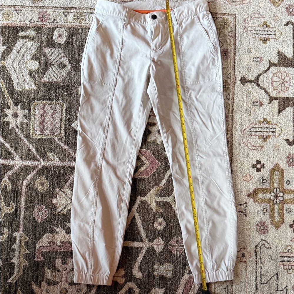 Stio Women's Cream hiking active Joggers pants. Size 8 - Picture 8 of 9